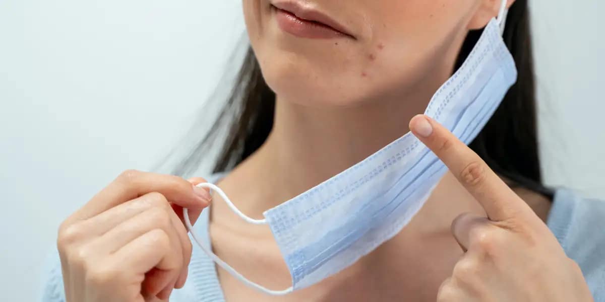 Mask induced dermatose